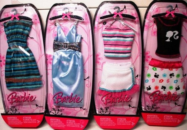 Sady oblečení pro Barbie