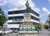 Památník Nelsona na bývalém Trafalgarském náměstí v Bridgetownu