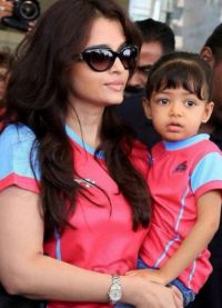 Aishwarya Rai с дъщеря си