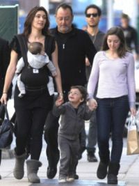 Jean Reno se svou ženou a dětmi