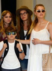 Milovník Johnny Depp Amber Hurd se svými dětmi