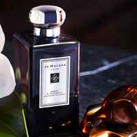 عطور خشبية للنساء