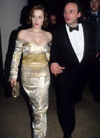 Gillian Anderson s jeho první manželkou Clyde Klotzovou