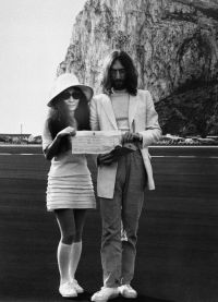 manželka John Lennon a Yoko Ono