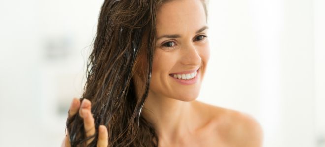 رغوة لتأثير الشعر الرطب