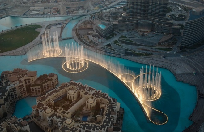 Slavné zpěvové fontány z Dubaje