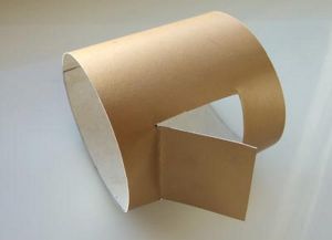 Jak vyrobit přilbu papíru3 (2)
