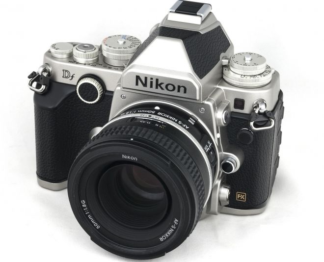 NIKON DF