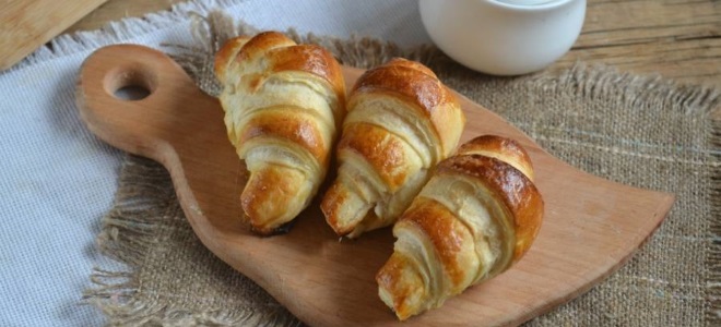 croissanty těstoviny