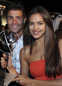 Šťastný Cristiano Ronaldo a Irina Šejk