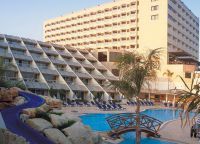 فندق LE MERIDIEN ليماسول SPA & RESORT