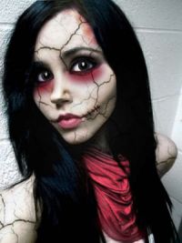 Make-up pro Halloweenovou panenku 14