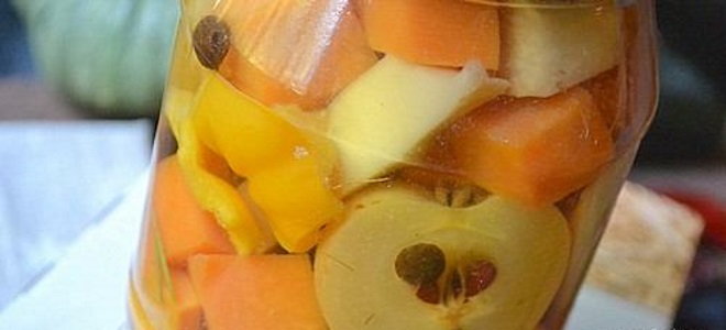 тиква, маринована с ябълки