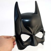 Batmanová maska ​​s vlastními rukama