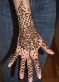 mehendi على الرسغ رسم 9