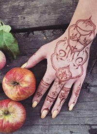 mehendi على الرسغ رسم 5