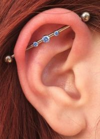 ušní piercing chrupavky 8