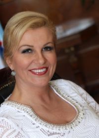 Kolinda Grabar-Kitarovičová se stala Chorvatským prezidentem v roce 2015