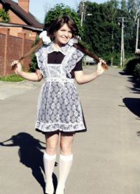 Училищна рокля с престилка 3