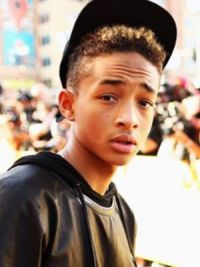 Jaden في خلفية المشجعين