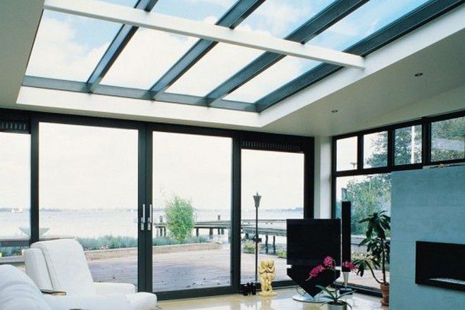 плосък стъклен покрив