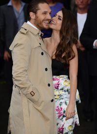 šťastná manželka Tom Hardy a Charlotte Riley