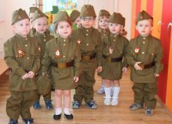 Vojenská uniforma pro děti