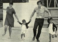 Adriano Celentano със съпругата и децата си